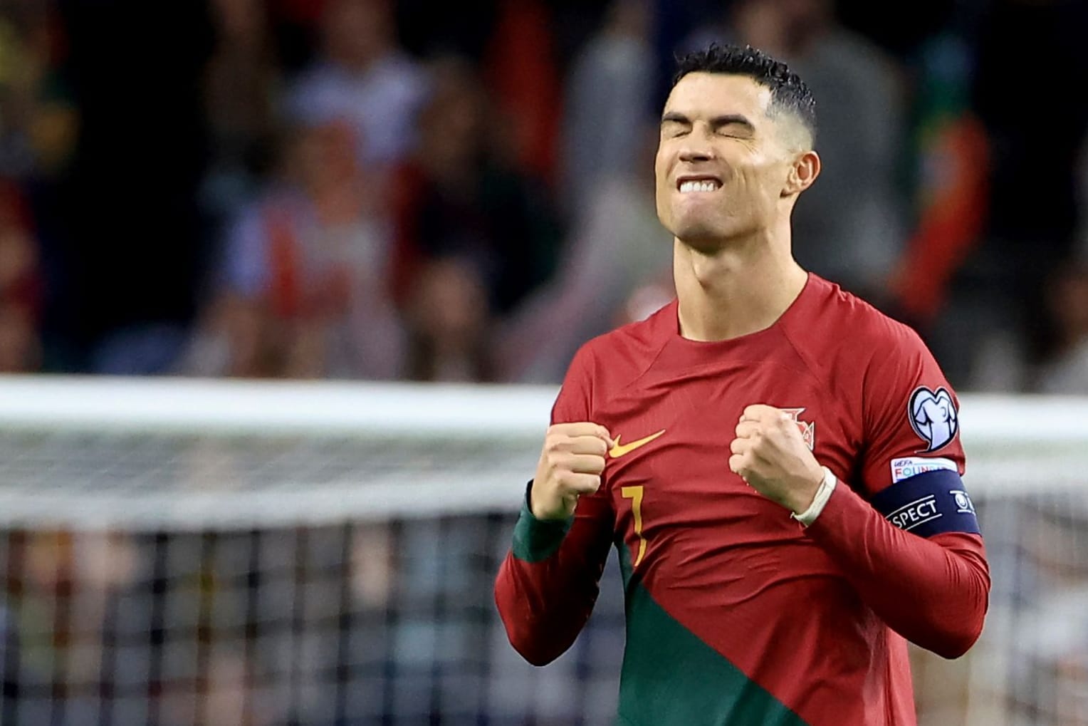 Cristiano Ronaldo jubelt: Er machte mit Portugal die EM-Qualifikation klar.