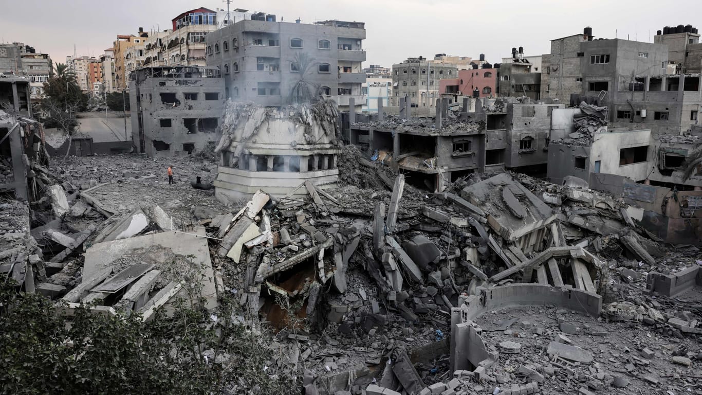 Zerstörung der Ahmed-Yassin-Moschee in Gaza City: "Warum werden wir dafür bestraft, was die Hamas angerichtet hat?"