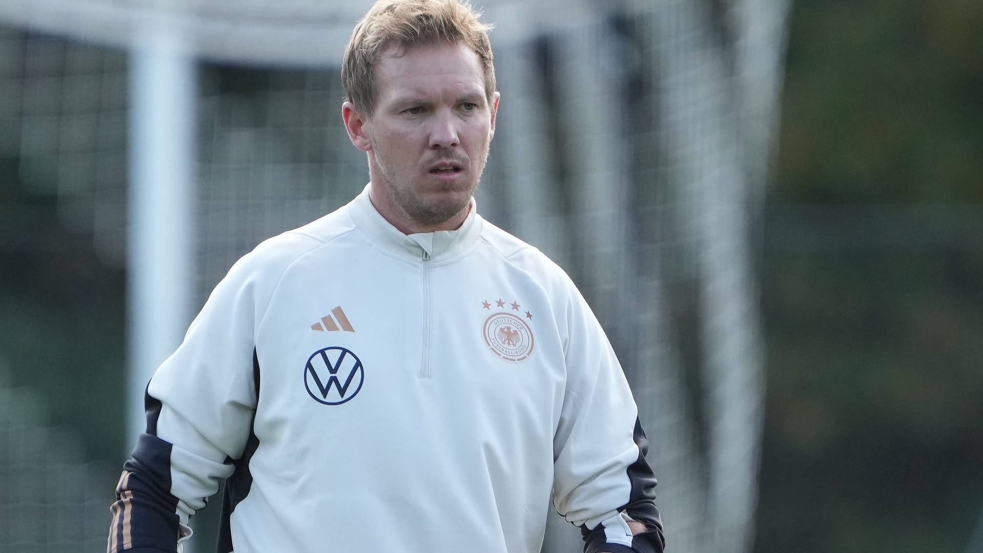 Julian Nagelsmann: Herbert Hainer freut sich mit dem neuen Bundestrainer.