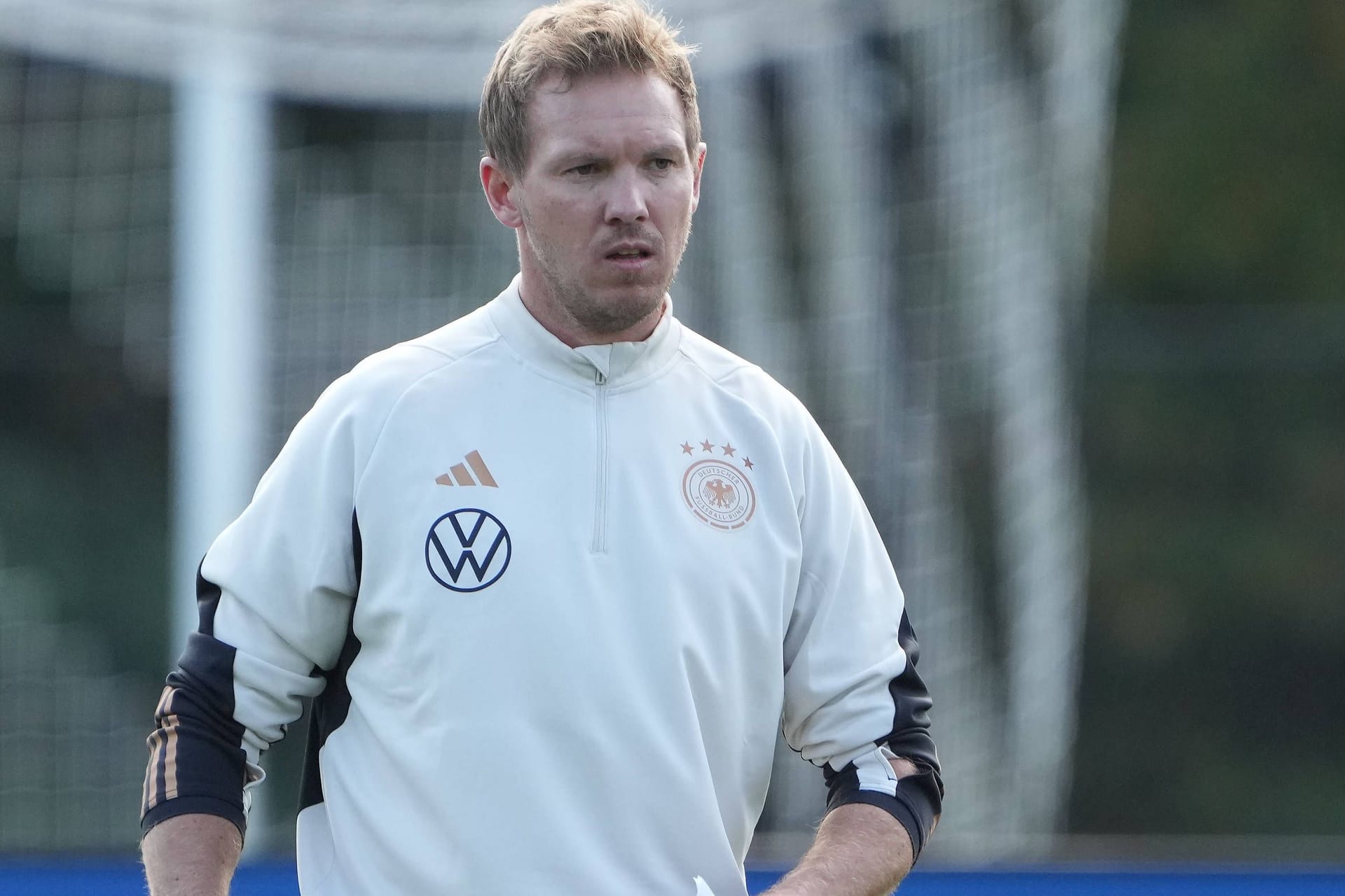 Julian Nagelsmann: Herbert Hainer freut sich mit dem neuen Bundestrainer.