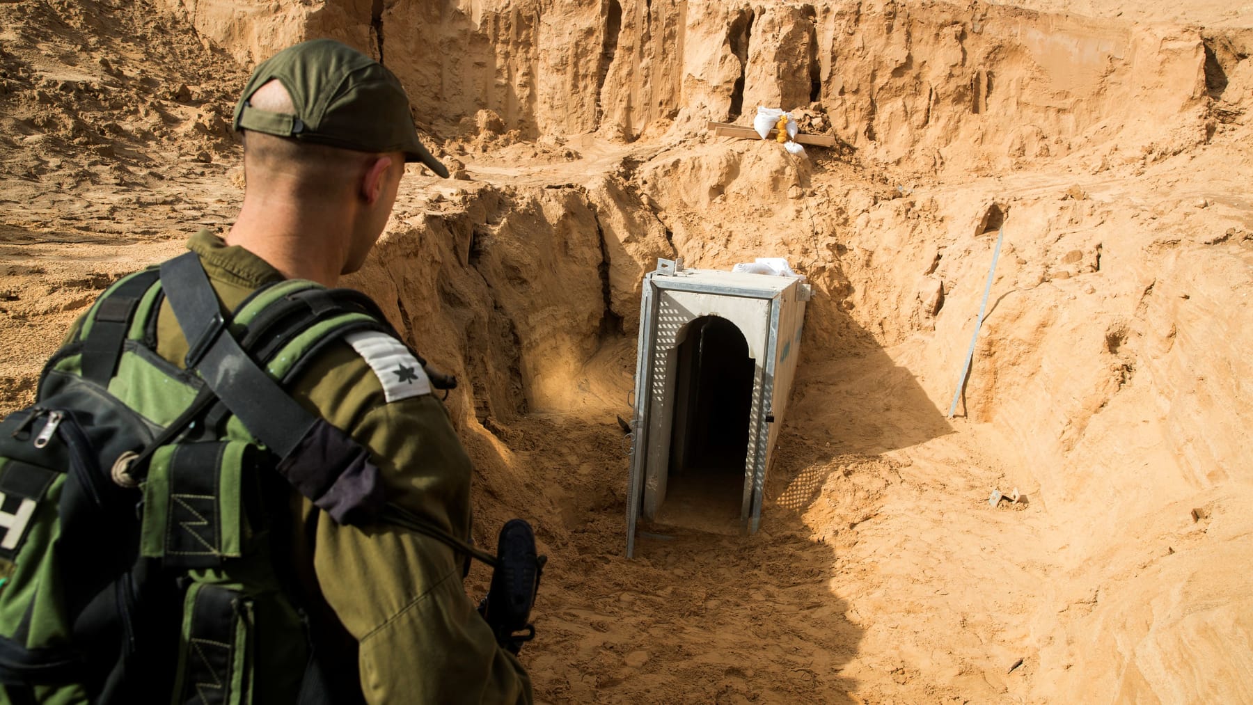 Israel greift Tunnelanlagen im Gazastreifen an