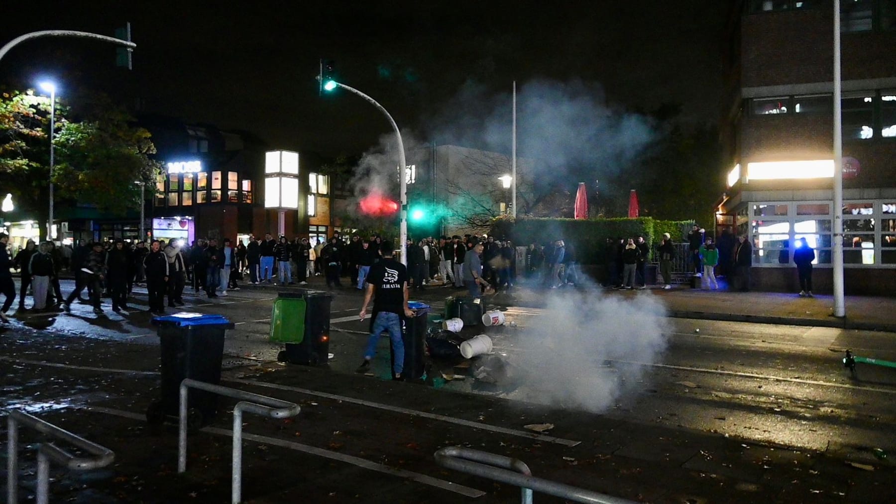 HalloweenEskalation in Hamburg Darum knallt es in Harburg immer wieder