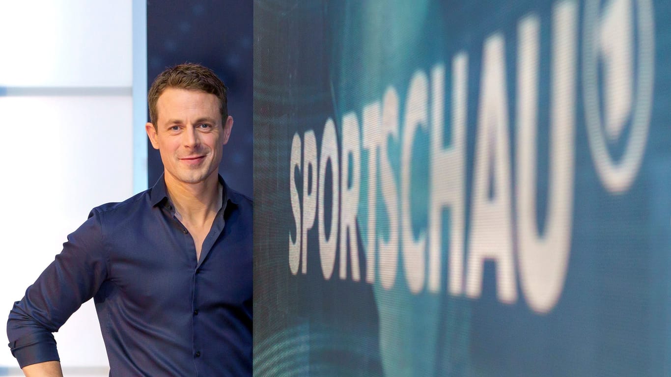 Moderator Alexander Bommes im Sportschau-Studio: Droht der Sendung eine Verschiebung?