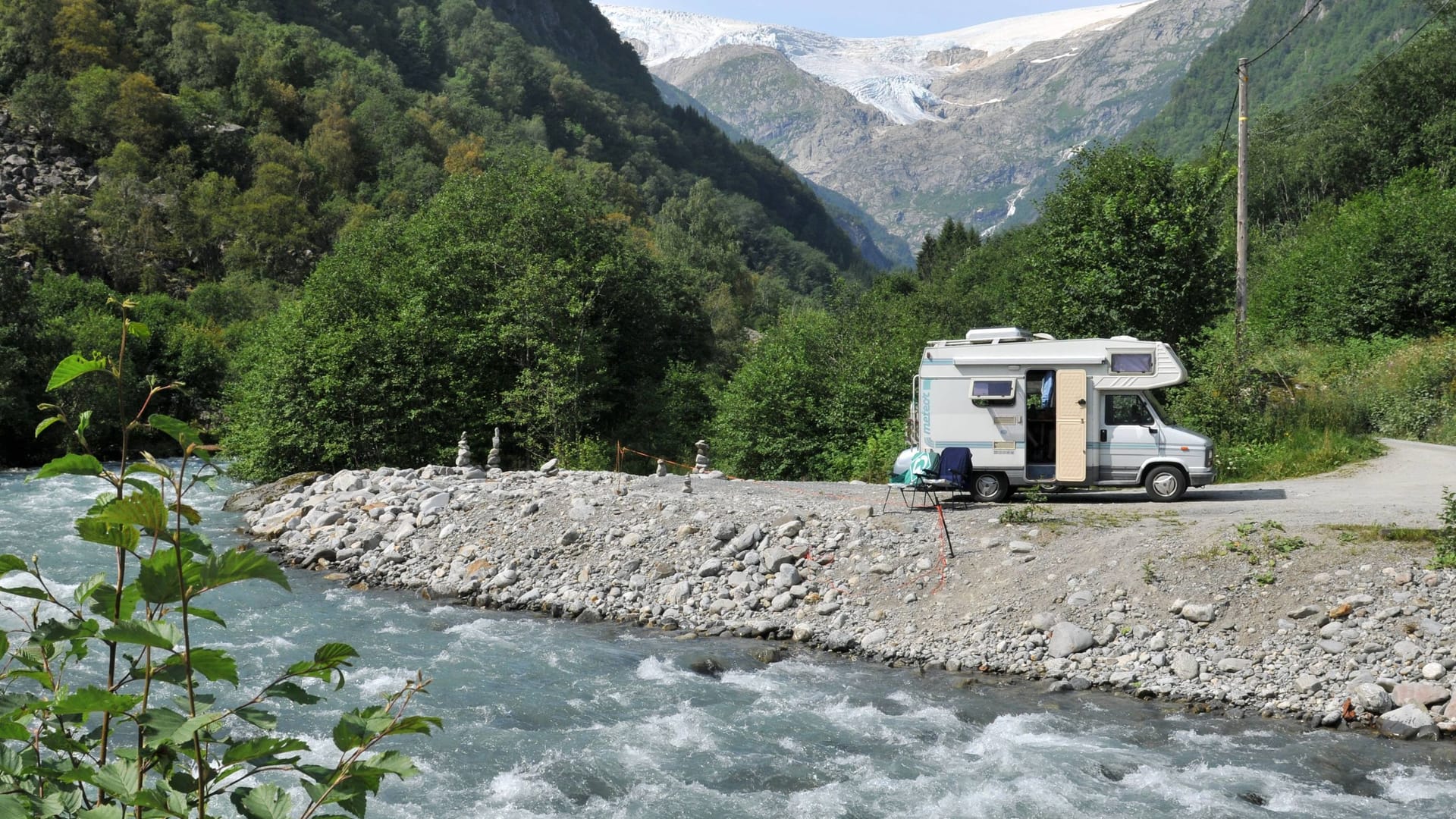 Wohnwagen in Norwegen (Symbolbild): Das Pärchen war mit einem Camper in Skandinavien unterwegs.