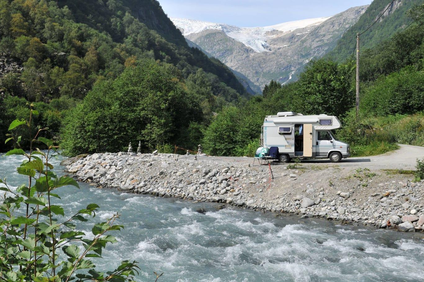 Wohnwagen in Norwegen (Symbolbild): Das Pärchen war mit einem Camper in Skandinavien unterwegs.
