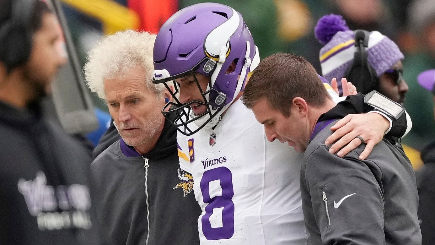 Schreckmoment: Vikings-Quarterback Cousins muss vom Feld.