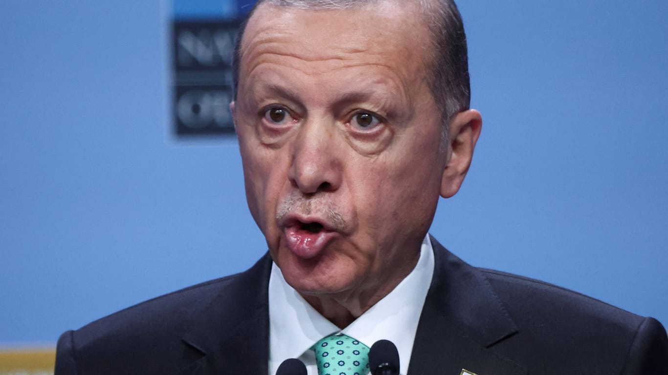 Der türkische Autokrat Recep Tayyip Erdogan bei einer Pressekonferenz im Juli 2023.