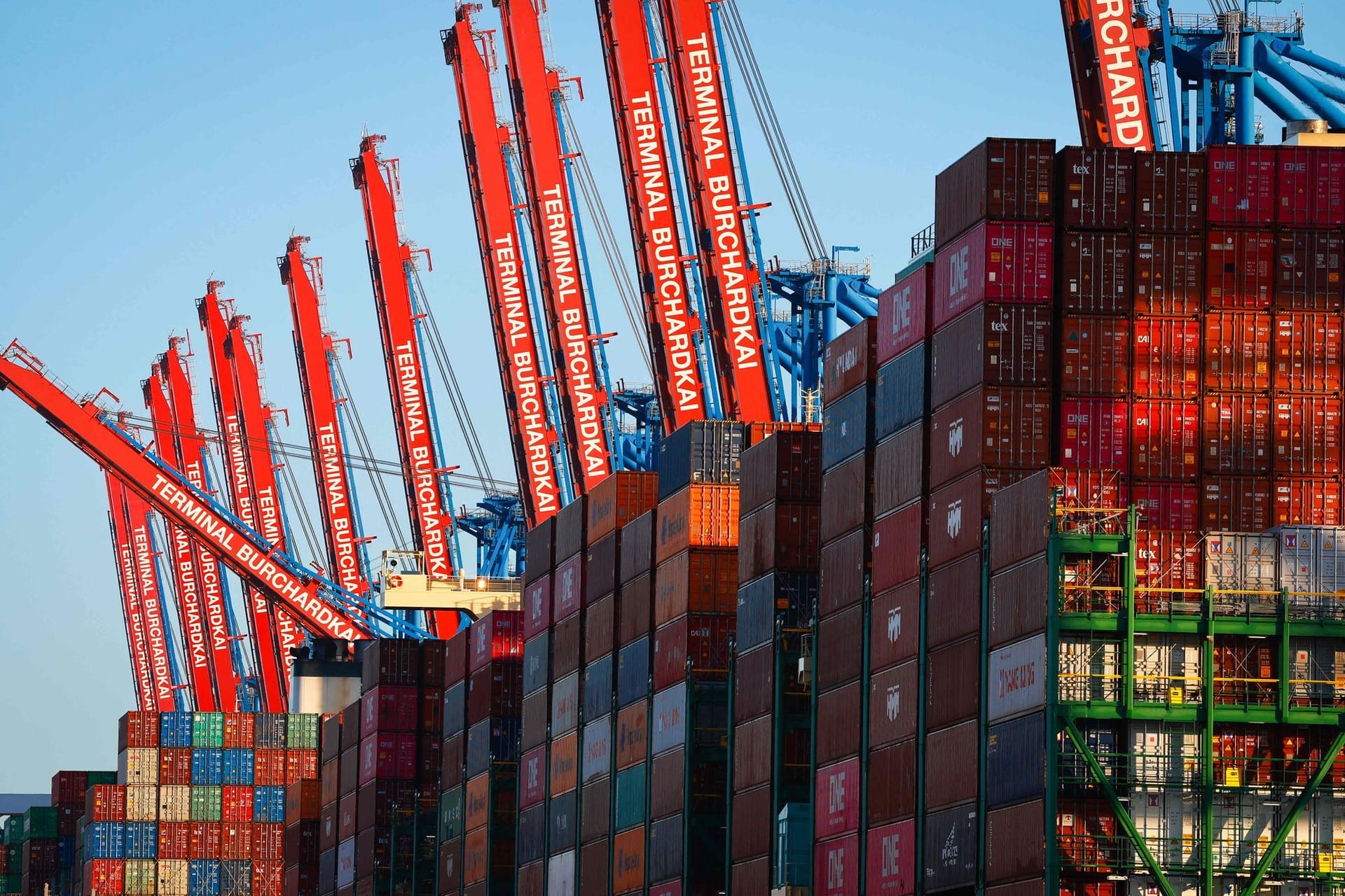 Containerumschlag Containerumschlag