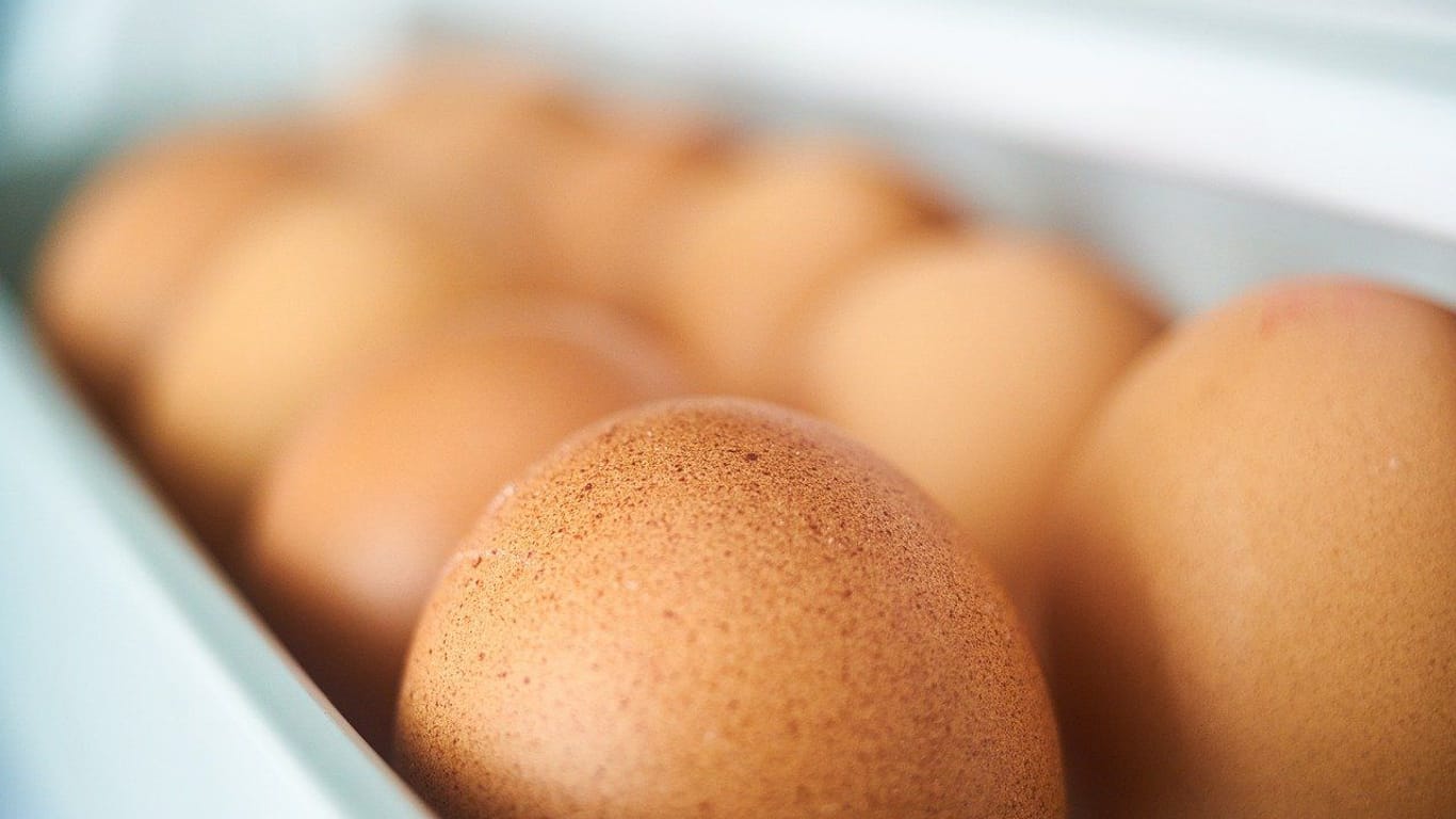 Eier im Kühlschrank - noch roh oder schon gekocht?