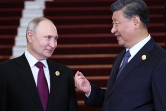 Chinas Präsident Xi Jinping empfängt seinen russischen Amtskollegen Wladimir Putin in Peking.