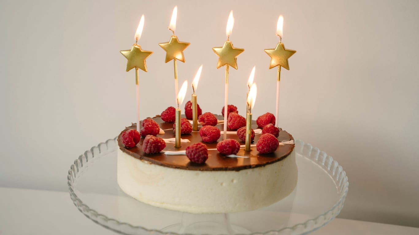 Geburtstagskuchen (Symbolbild): Die Schulfreunde eines 4-Jährigen in Australien kommen wegen des Kuchens nicht zu seinem Geburtstag.