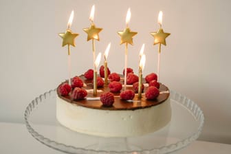 Geburtstagskuchen (Symbolbild): Die Schulfreunde eines 4-Jährigen in Australien kommen wegen des Kuchens nicht zu seinem Geburtstag.