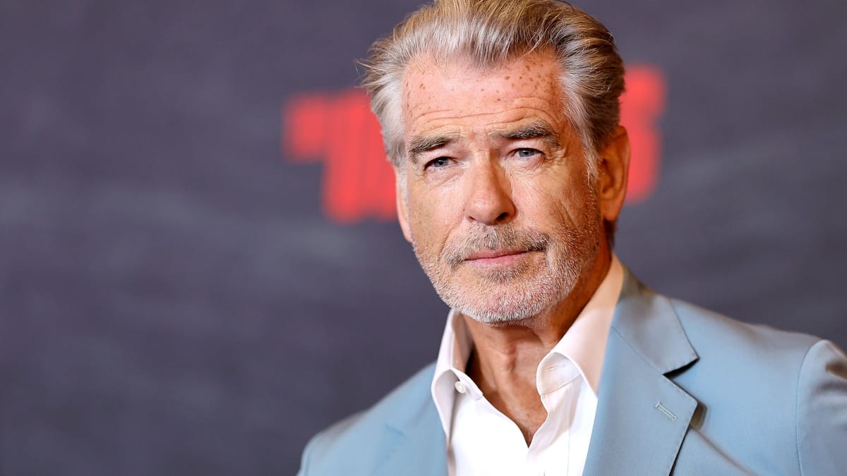 Pierce Brosnan in "The Last Rifleman" BondStar kaum wiederzuerkennen