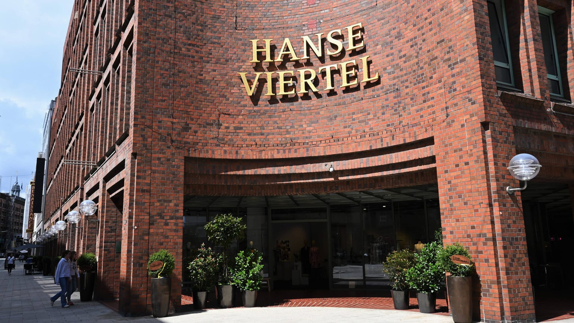 Das Hanseviertel in der Hamburger Innenstadt wird seit zwei Jahren umgebaut. Das Hanseviertel in der Hamburger Innenstadt wird seit zwei Jahren umgebaut.