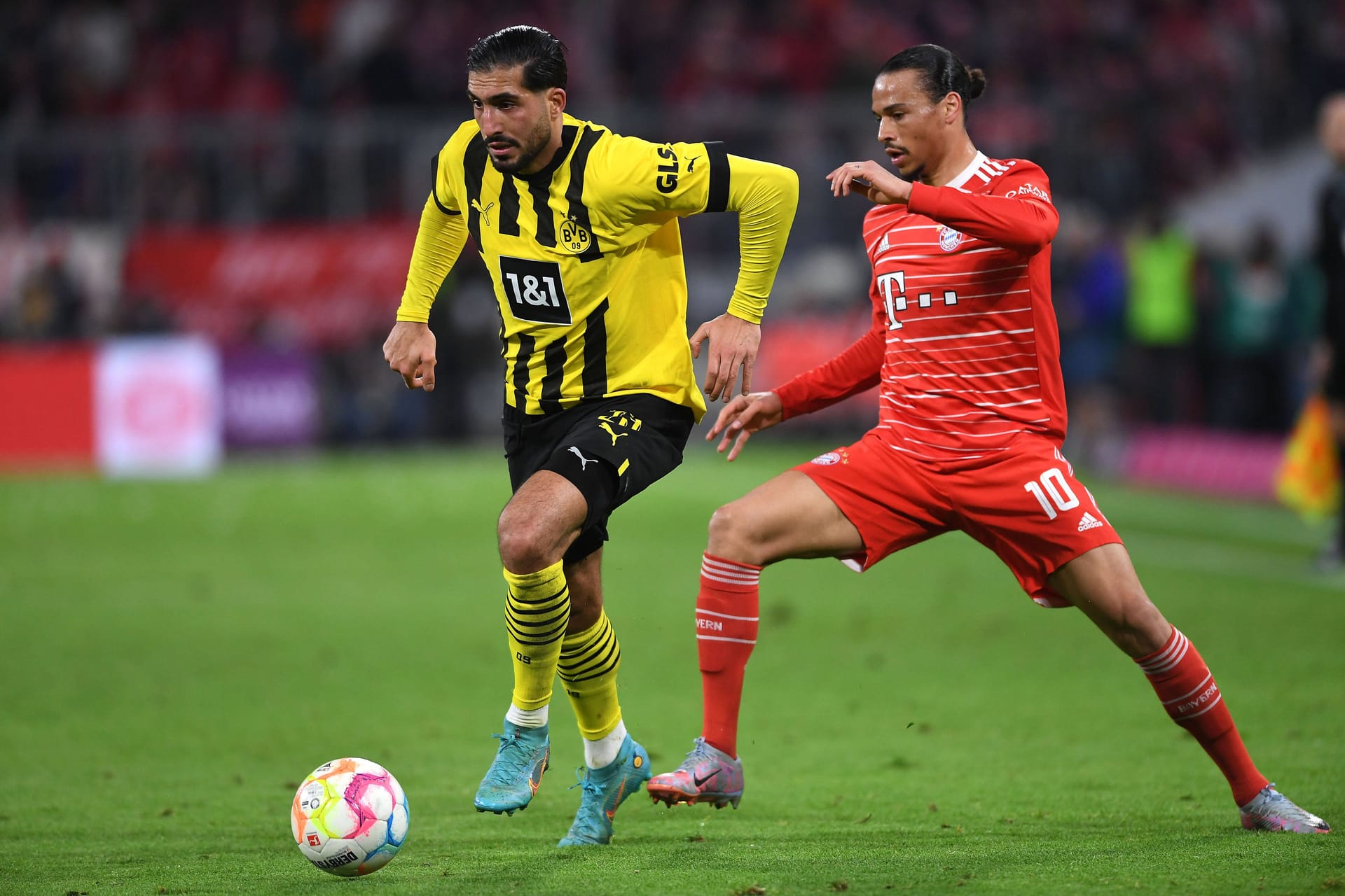 Emre Can (l.) im Duell mit Leroy Sané: Anfang November treffen beide Teams aufeinander.