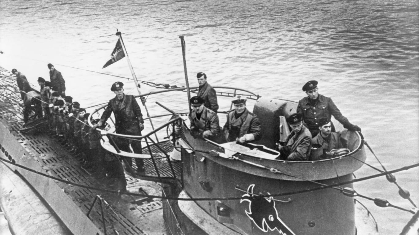 Die Mannschaft der U96: Friedrich Grade war als Technischer Ingenieur bei der Marine.
