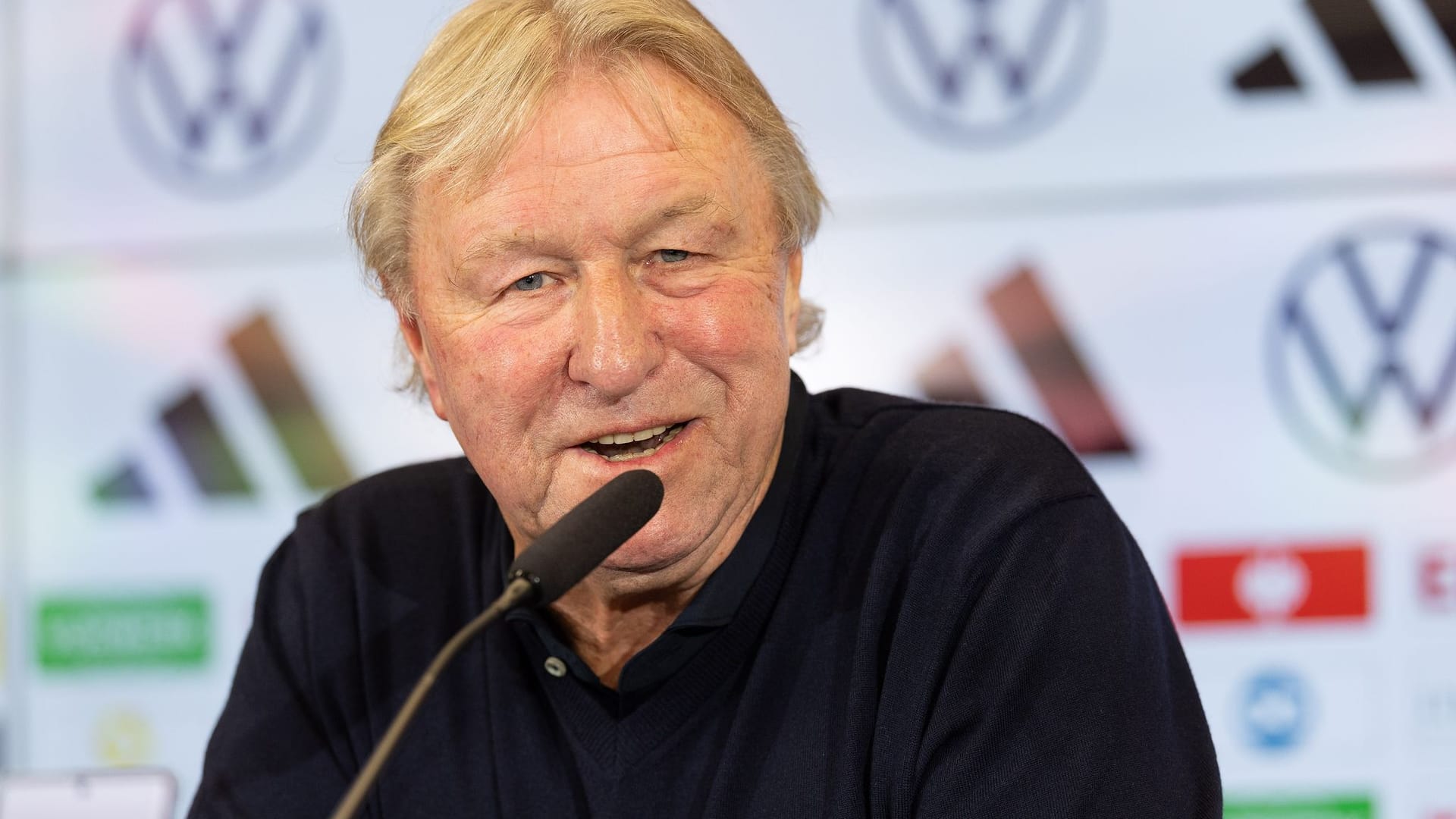 Horst Hrubesch Horst Hrubesch