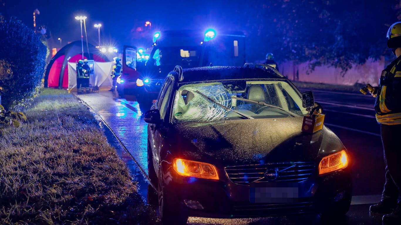 Tödlicher Unfall auf der B3 bei Egelsbach: Die Straße war für mehrere Stunden gesperrt.