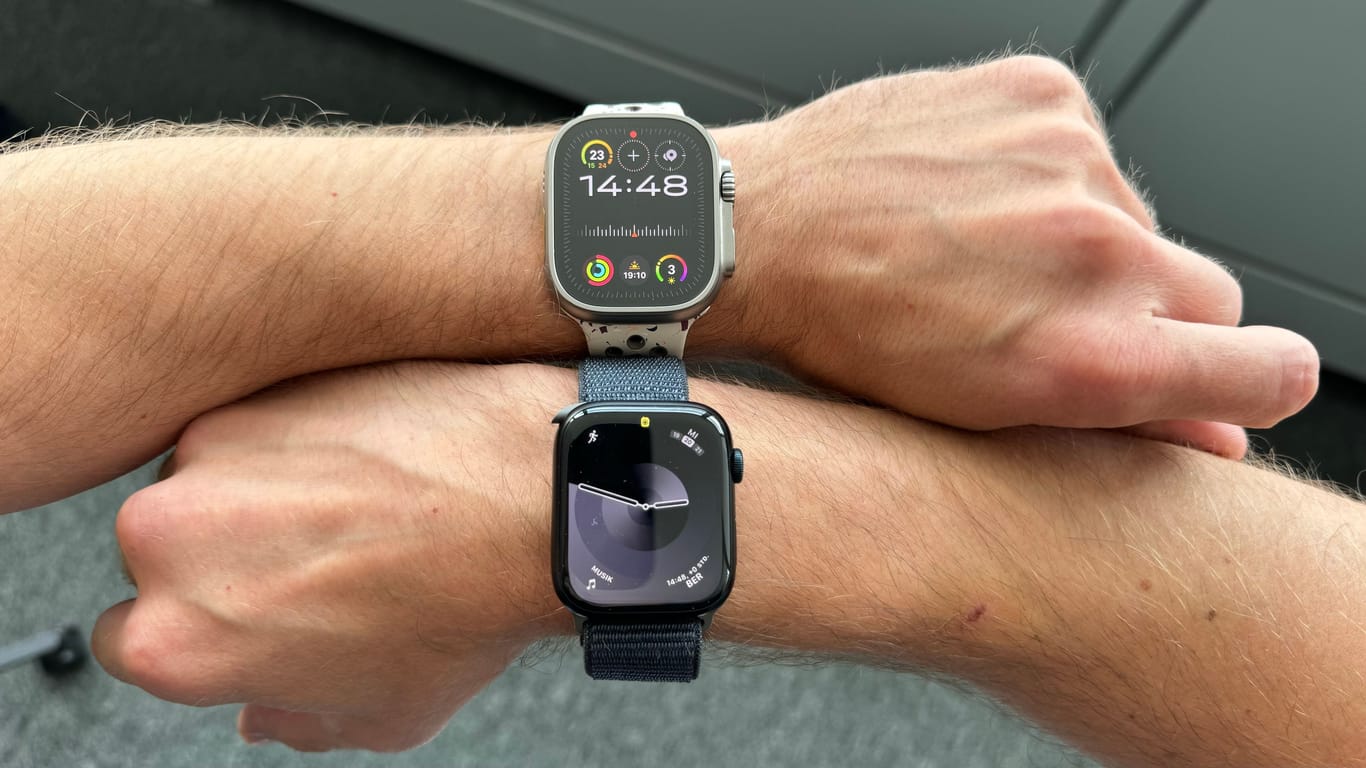Apple Watch Ultra 2 (oben) und Apple Watch Series 9: Beide erhalten mit watchOS 10.1 jetzt die Doppeltipp-Funktion.