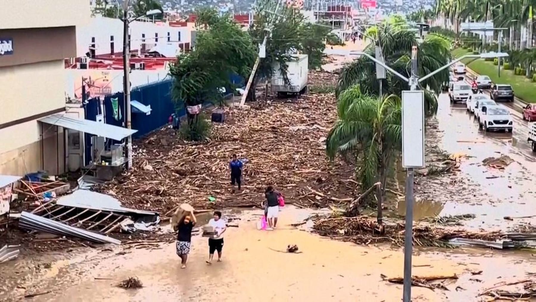 Chaos in Mexiko Hurrikan verwüstet Touristenort und fordert Opfer