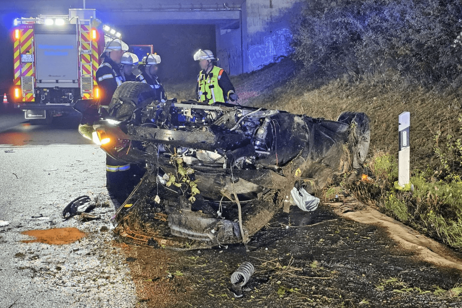 Unfall auf der A3: Kräfte der Freiwilligen Feuerwehr Siegburg.