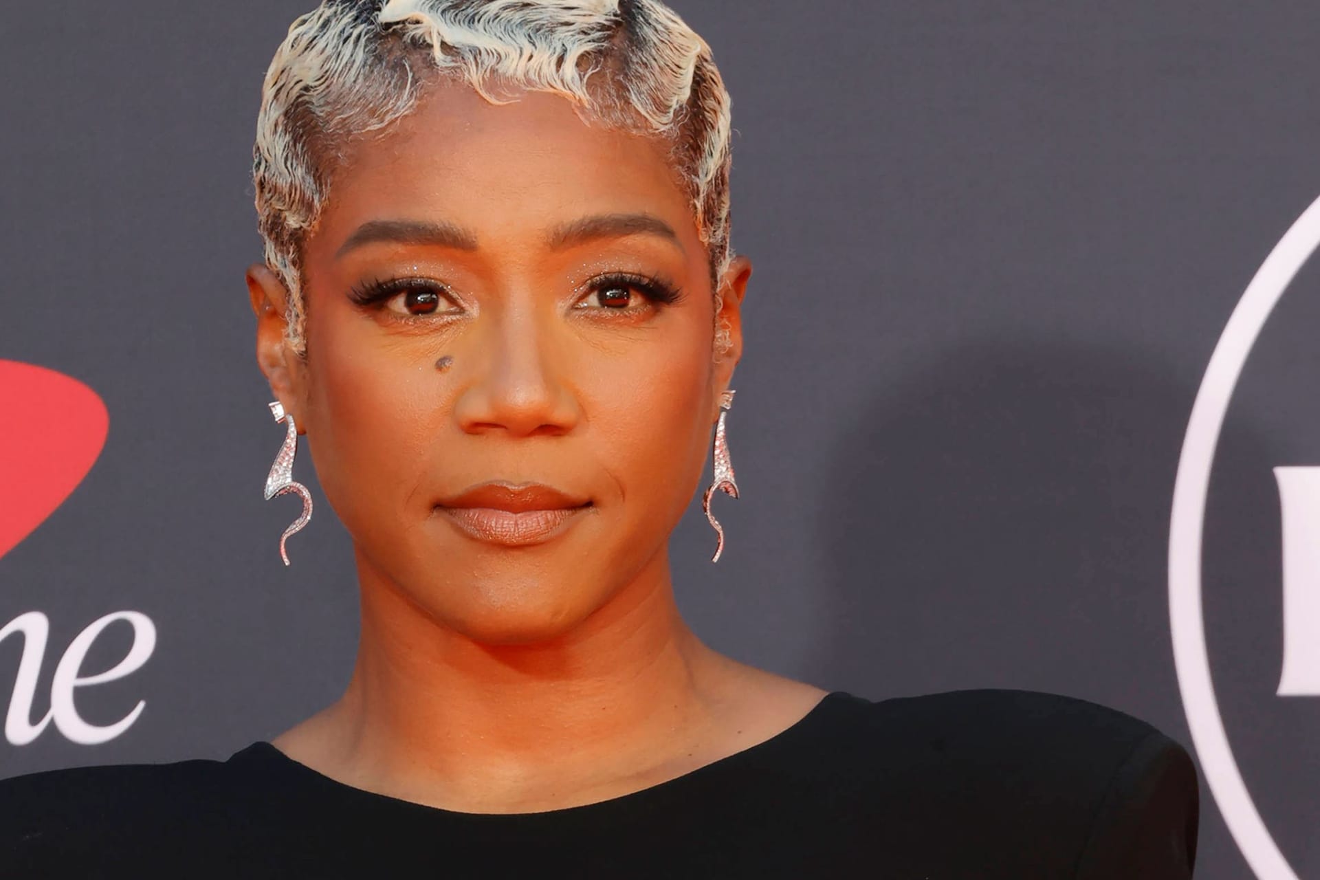 Tiffany Haddish: Die US-Komikerin wurde wegen des Verdachts auf Fahren unter Alkoholeinfluss festgenommen.