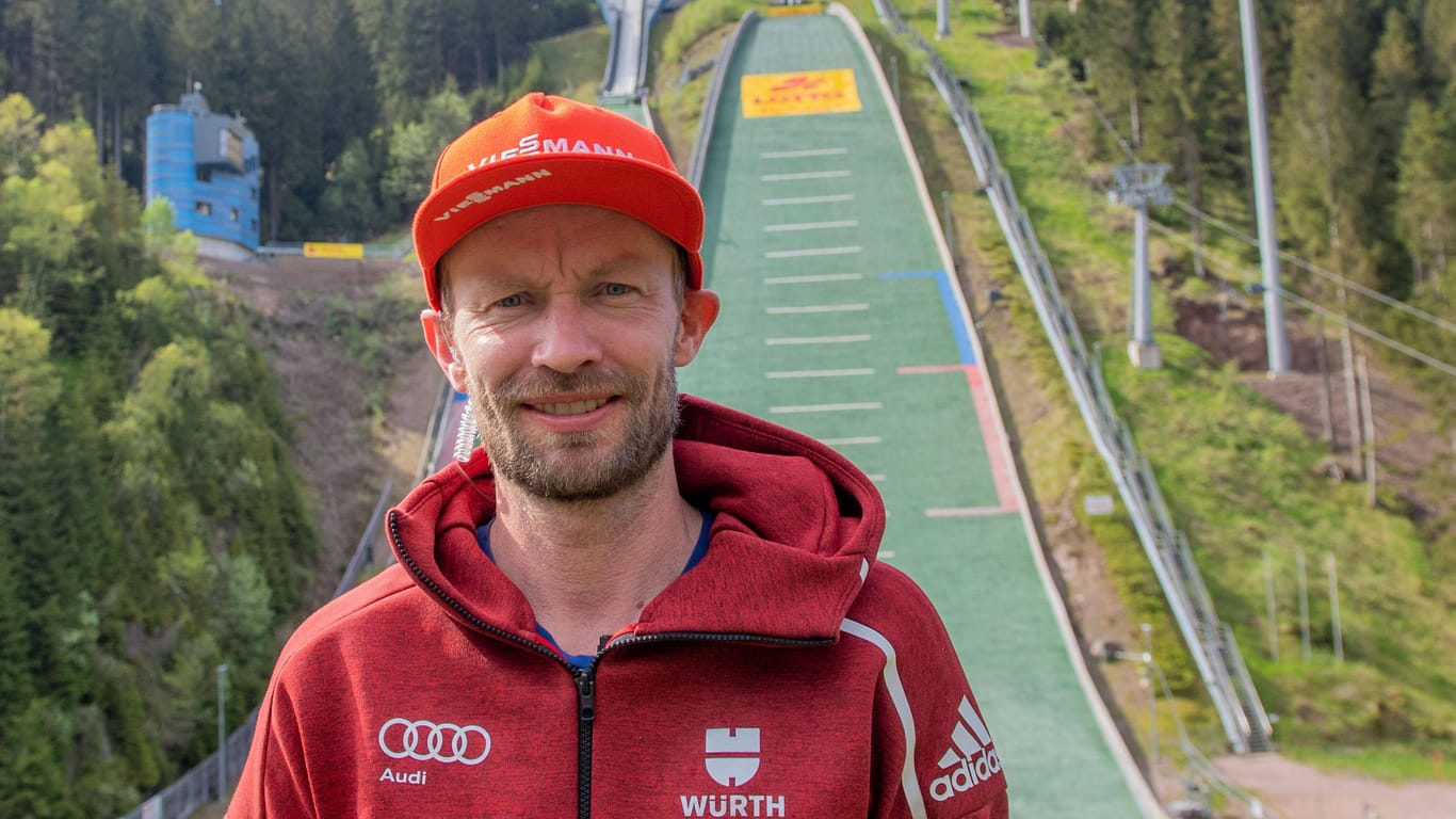 Rücktritt: Maximilian Mechler hört als Nationaltrainer der Skispringerinnen auf.