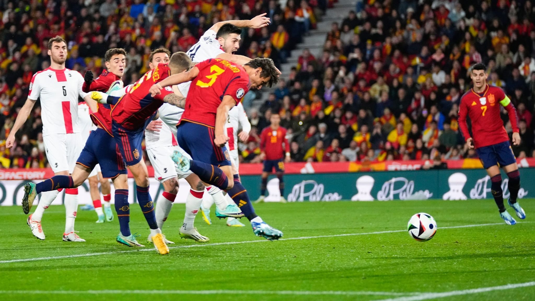 EM-Qualifikation | Spanien holt Gruppensieg, Portugal makellos