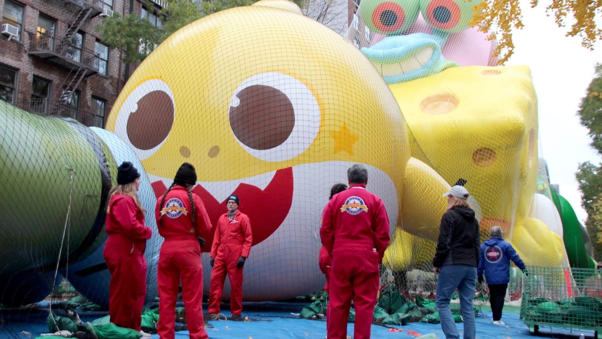 Aufblasen von Thanksgiving-Ballons in New York