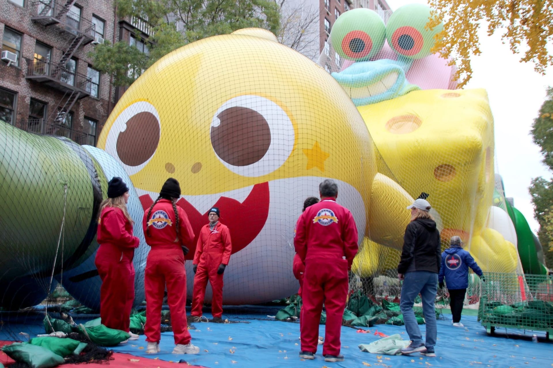 Aufblasen von Thanksgiving-Ballons in New York