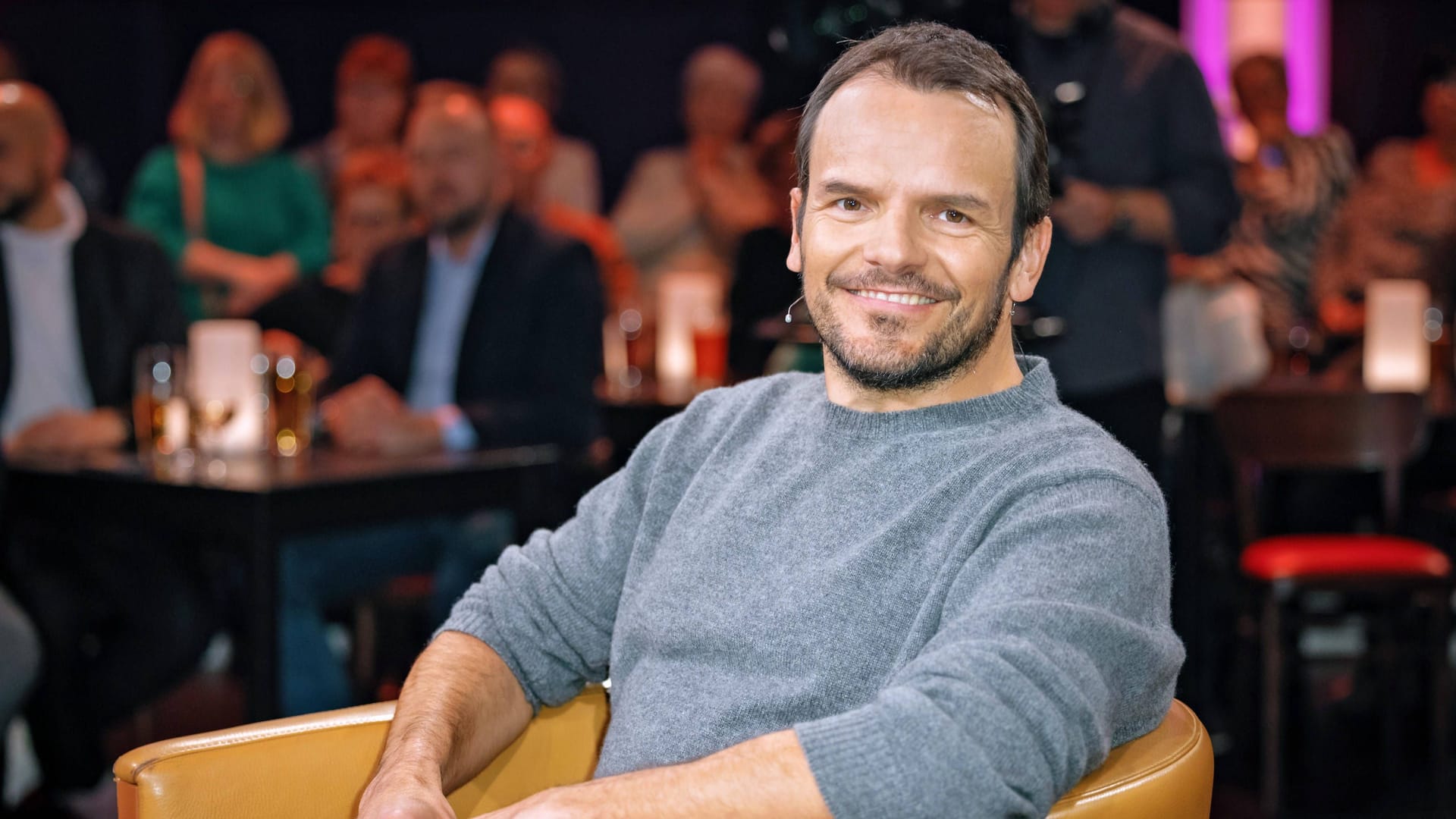 Fernsehkoch Steffen Henssler in einer Talkshow (Archivfoto): Er begräbt ein Restaurant-Projekt an der Kaiser-Wilhelm-Straße.