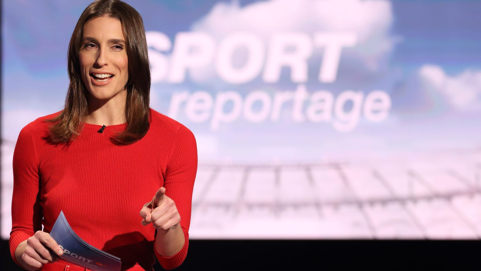 Andrea Petkovic: Die ehemalige Tennisspielerin zählt zum Moderatorenteam der Sportreportage. Andrea Petkovic: Die ehemalige Tennisspielerin zählt zum Moderatorenteam der Sportreportage.