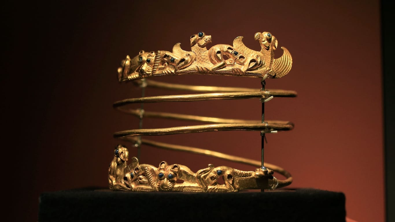 Ein Teil des Goldschatzes von der Halbinsel Krim: Die Niederlande geben der Ukraine einen umstrittenen Kulturschatz zurück.