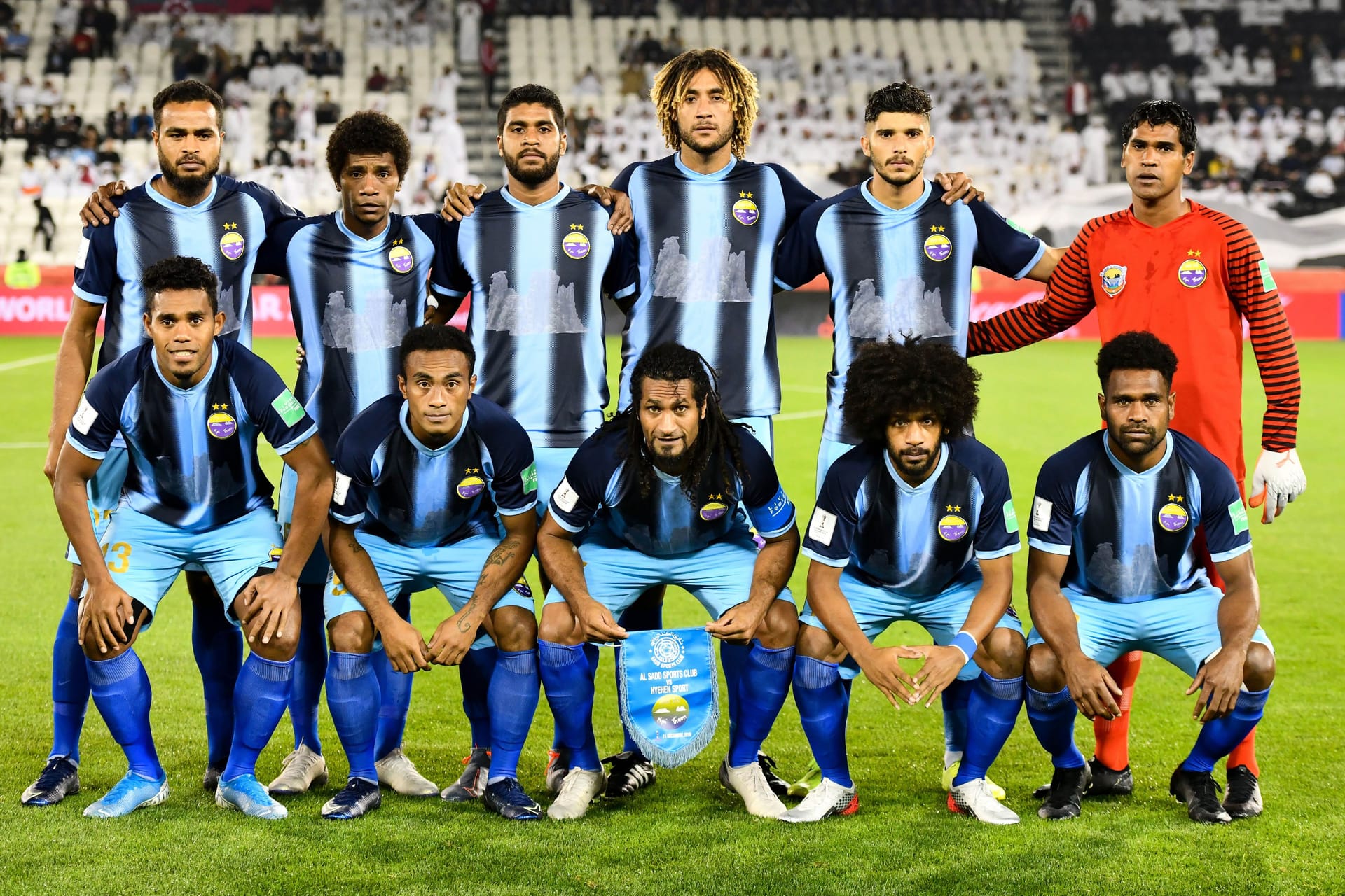 Ein Teamfoto von Hienghène Sport aus dem Jahr 2019: Der Klub aus Neukaledonien hat bald einen französischen Fünftligisten zu Gast.