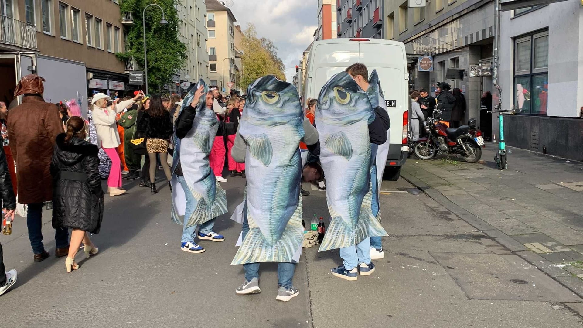 Fisch-Kostüme sind in diesem Jahr offenbar beliebt.