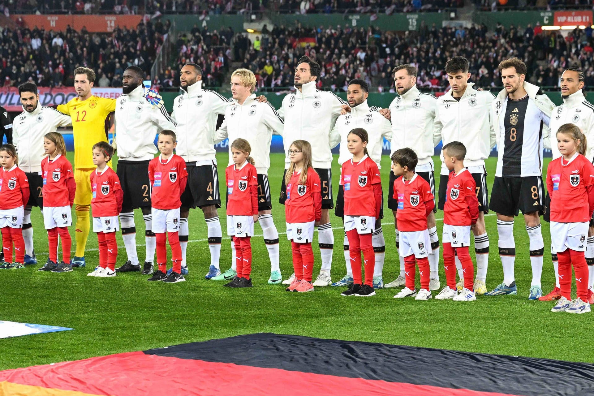 Die DFB-Elf vor dem Länderspiel gegen Österreich: Pfiffe im Ernst-Happel-Stadion.