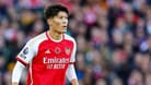 Takehiro Tomiyasu: Holt der FC Bayern den Japaner in die Bundesliga?