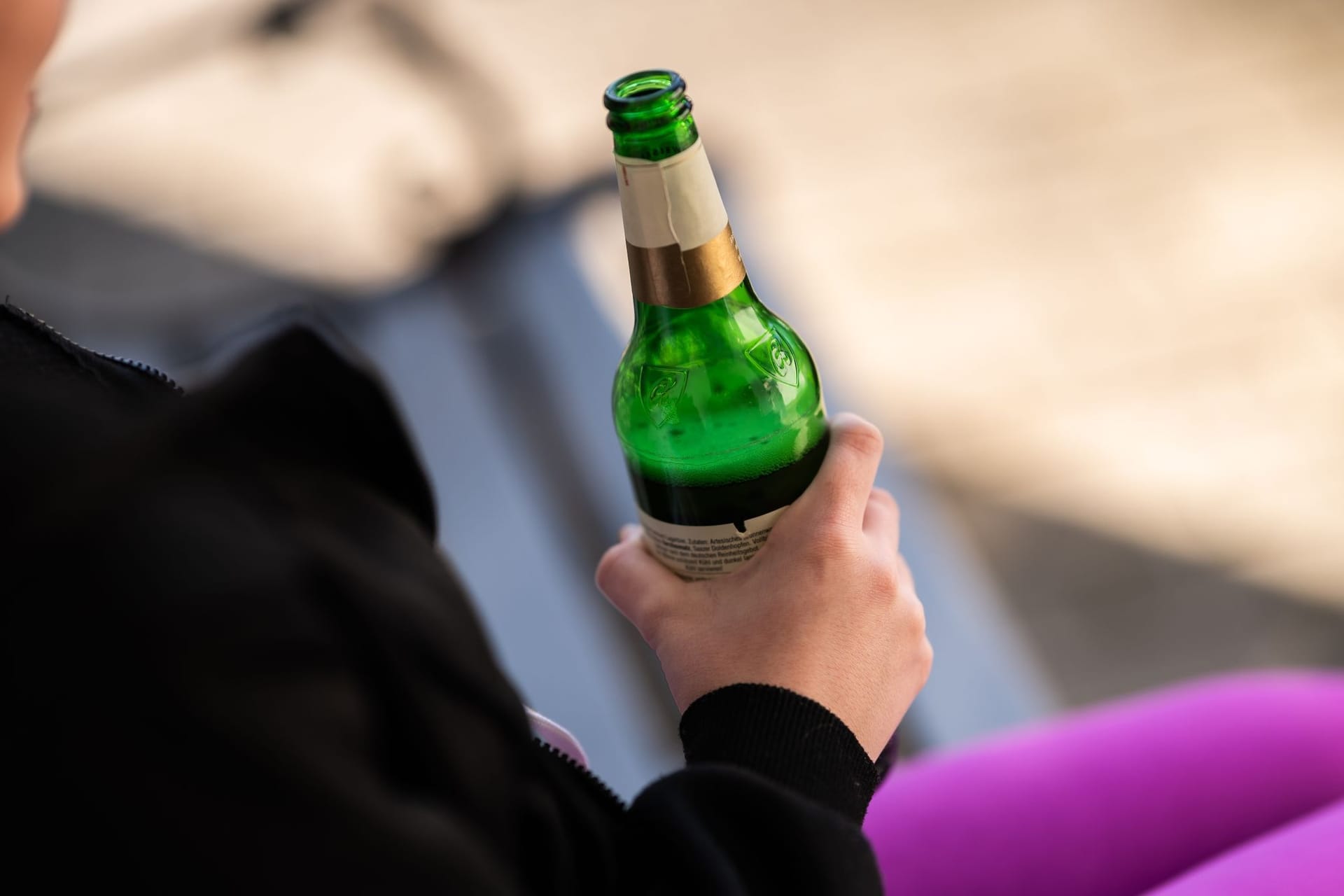 Illustration - Alkoholkonsum von Kindern und Jugendlichen