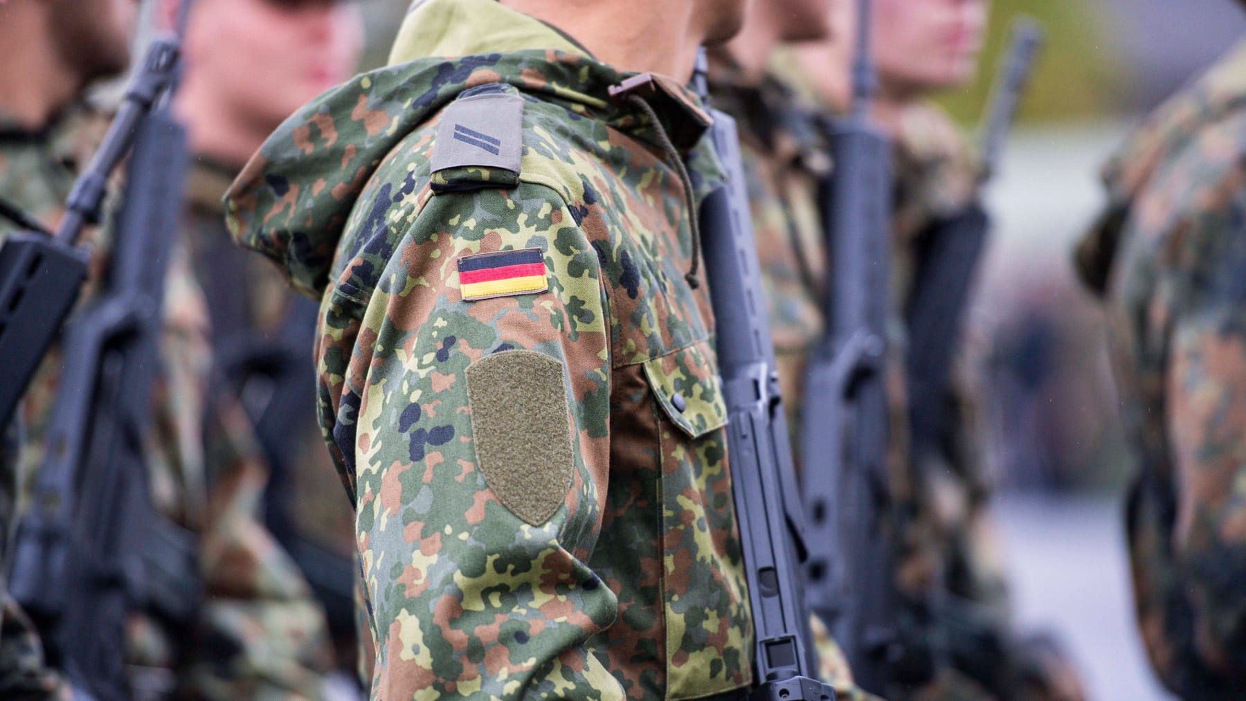 Sind wir den Bundeswehrsoldaten mehr Anerkennung schuldig?