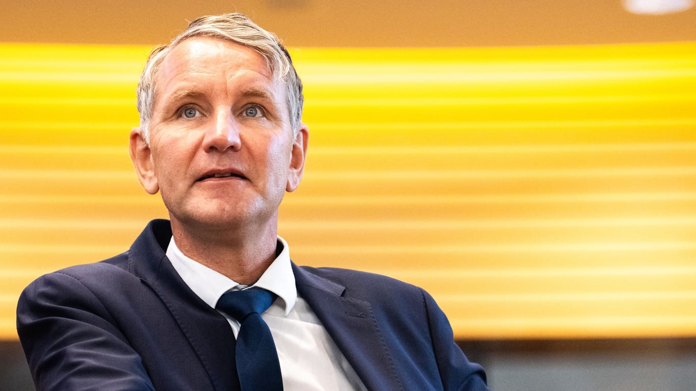 AfD-Landeschef Björn Höcke (Archivbild): Der AfD in Thüringen ist Umfragen zufolge stärkste Kraft.