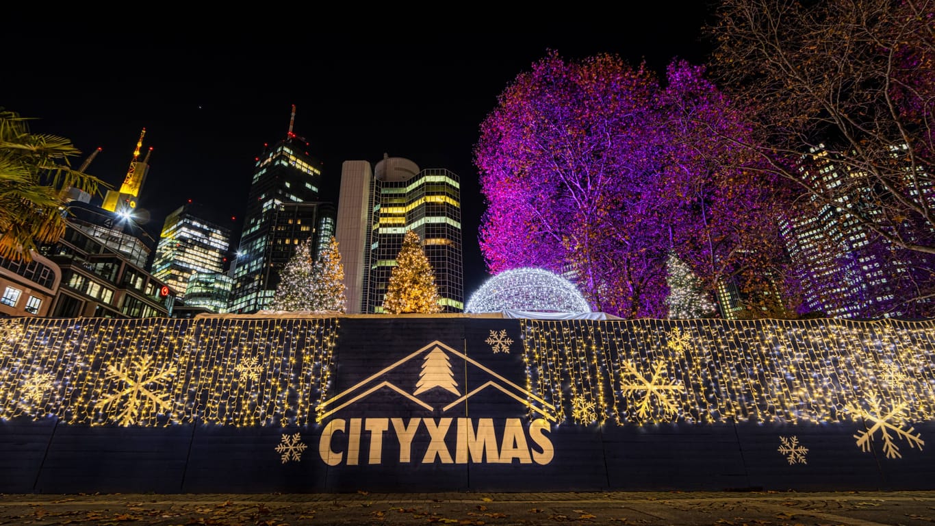 CityXmas: Auch in Frankfurt am Main ist schon ein Weihnachtsmarkt geöffnet.