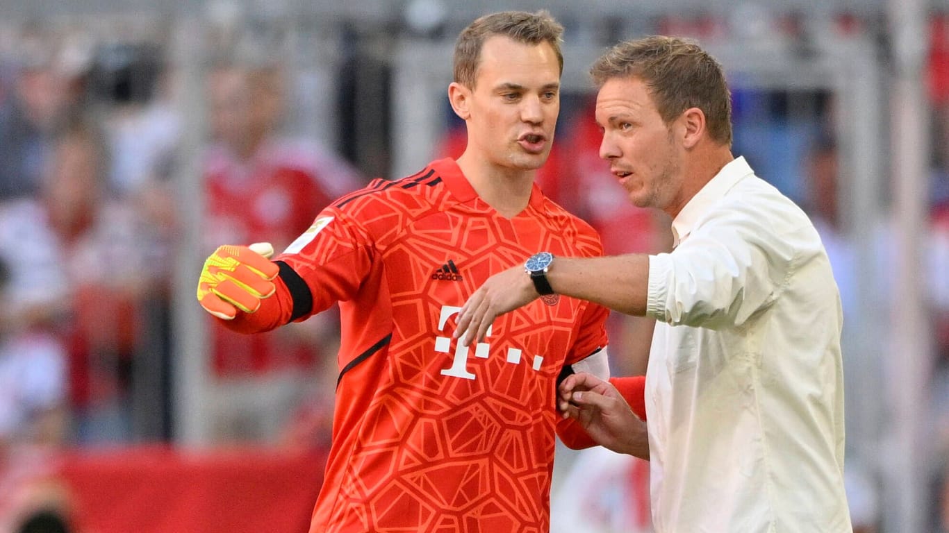 Manuel Neuer (l.) neben Julian Nagelsmann zu gemeinsamen Zeiten beim FC Bayern: Im März könnte es zu einer Wiedervereinigung beim DFB kommen.