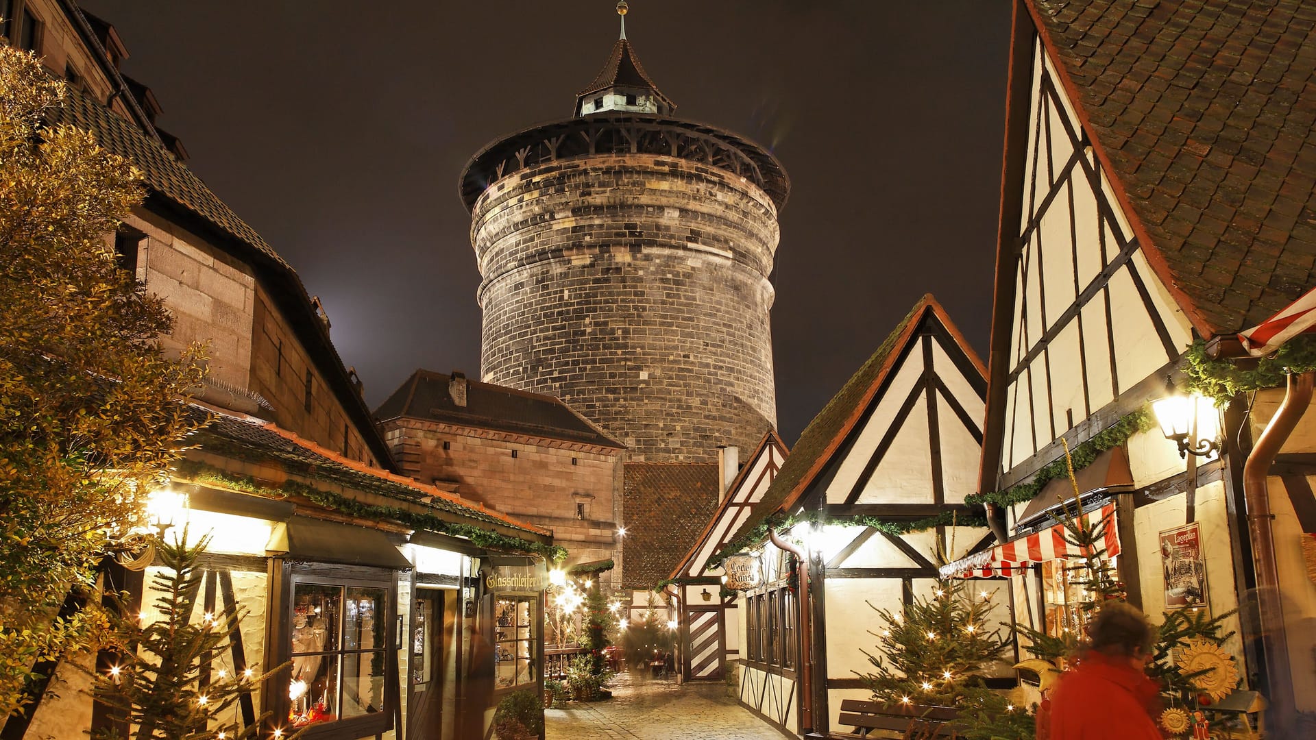 Der Handwerkerhof in Nürnberg: Hier gibt es die Original Nürnberger Rostbratwürste und viele kleine Läden.