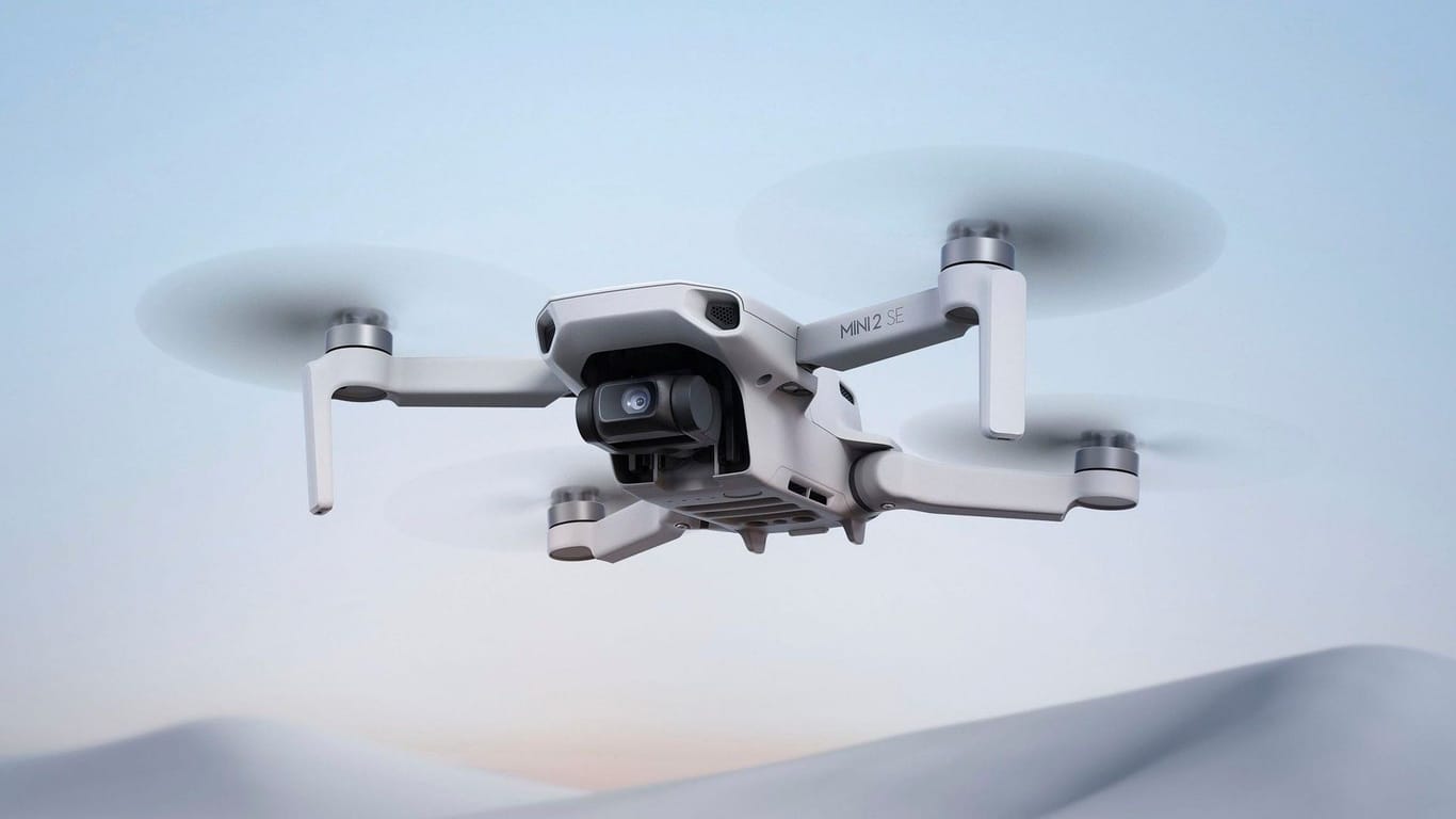 Die DJI Drohne Mini 2 SE ist in der Black Friday Woche unter anderem bei Amazon zum Tiefpreis im Angebot.