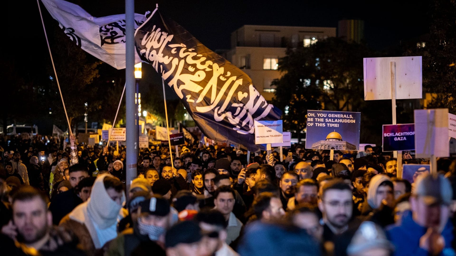 Pro-Palästina-Kundgebung in Essen Pro-Palästina-Kundgebung in Essen