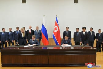 Russische Delegation in Nordkorea