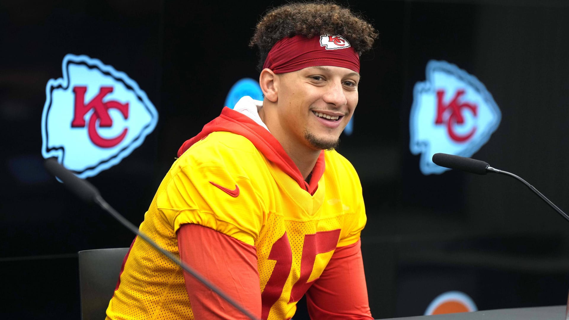 Patrick Mahomes: Der Quarterback der Kansas City Chiefs während einer Pressekonferenz in Frankfurt.