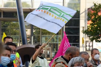 GDL ruft Mitglieder zur Urabstimmung über Bahnstreiks auf