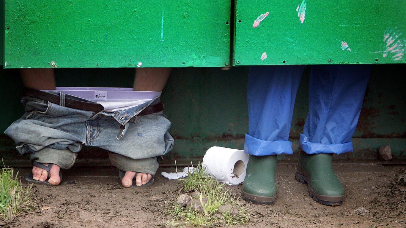 Großbritannien: Toiletten auf dem Glastonbury Festival. (Symbolbild)