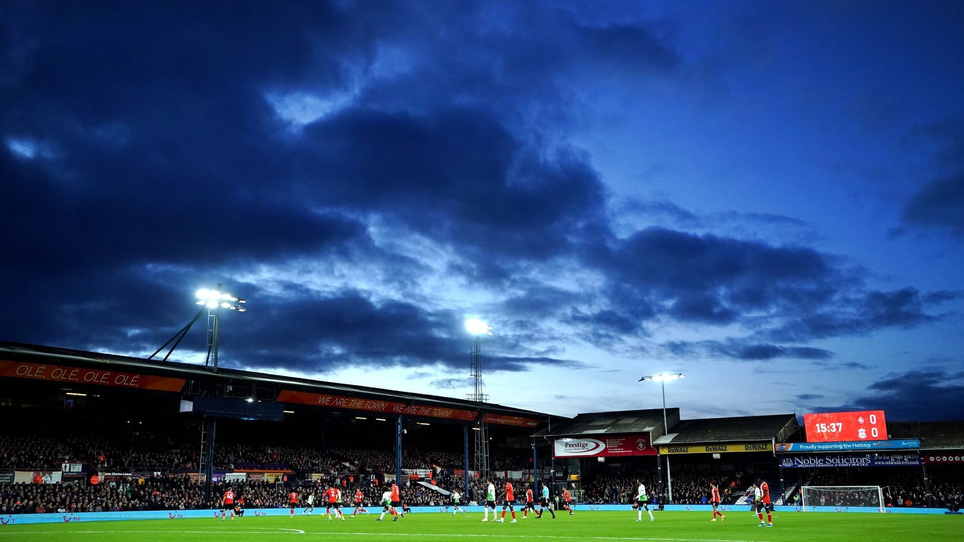 Luton Town - FC Liverpool